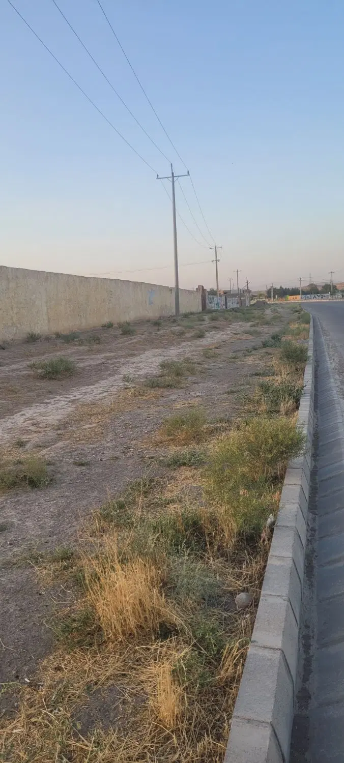 ۲۰۰۰ متر زمین حاشیه بلوار کشمیری