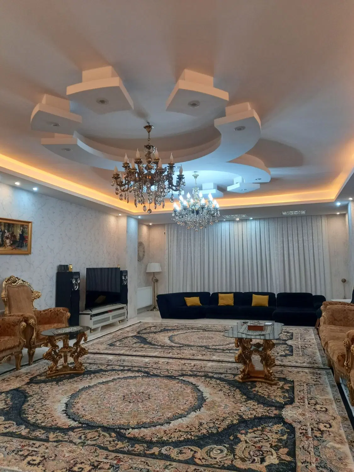 یک واحد آپارتمان الهیه