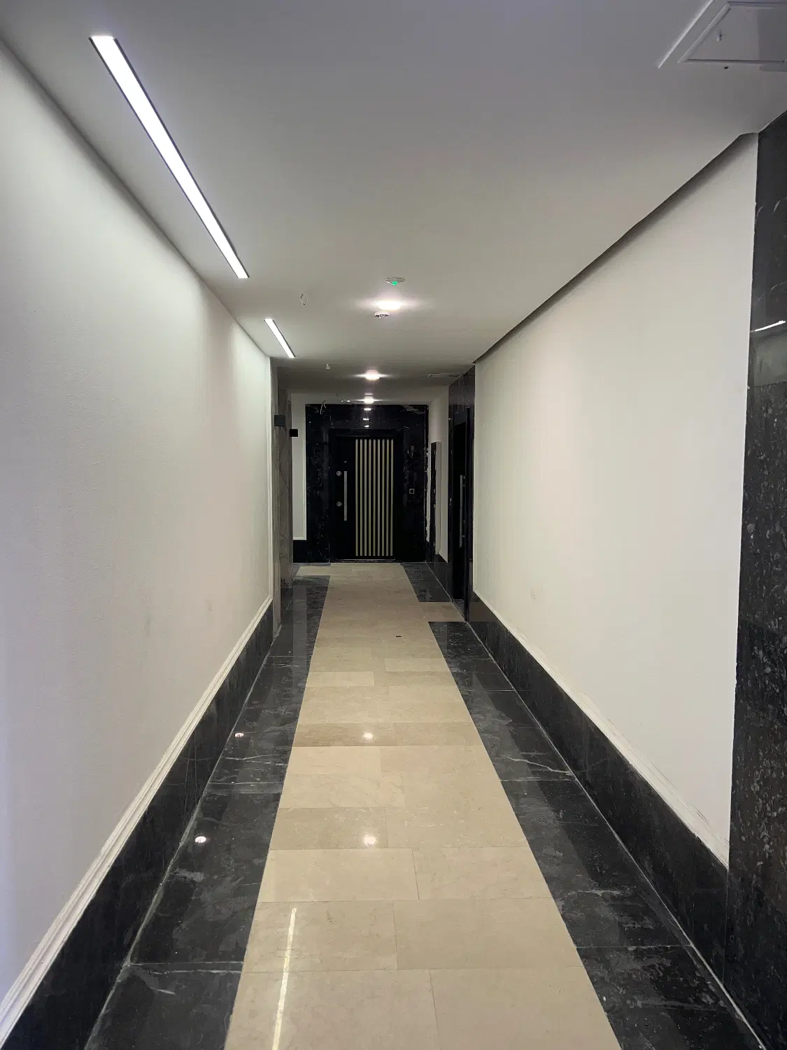 ۶۲متر یکخواب در خیابان گلاب طبقه۶ام ویو ایدی