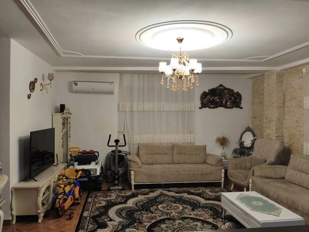 واحد ۸۳ متری در مرکز شهر کلاچای