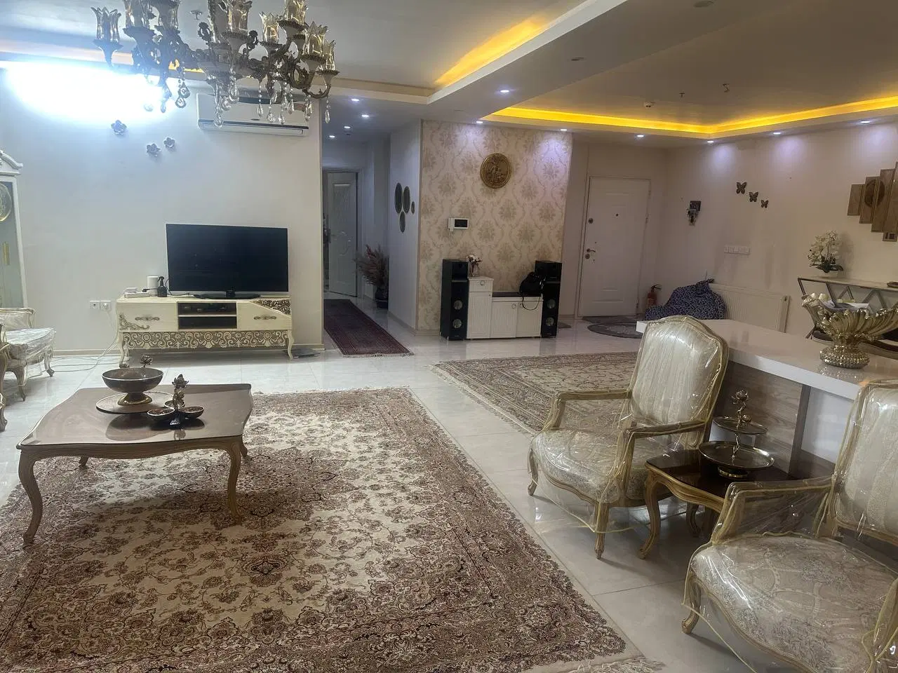 ۱۳۰ متر دو خوابه بدون مالک