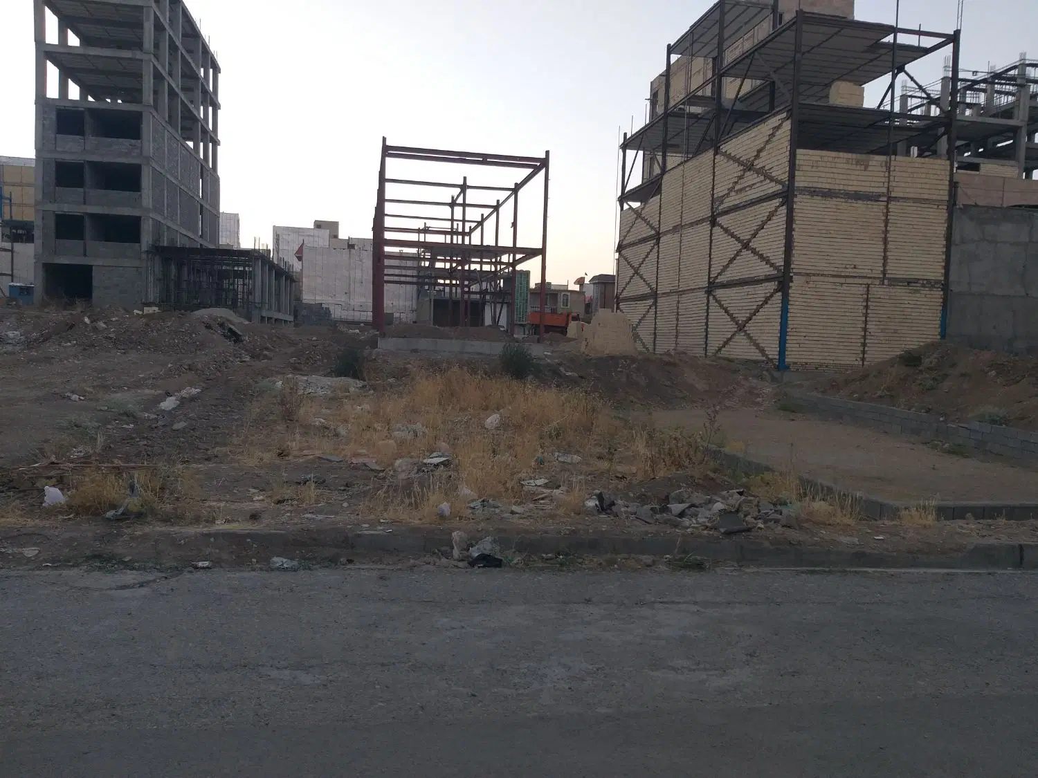 زمین ۲۰۰ متر جهاد