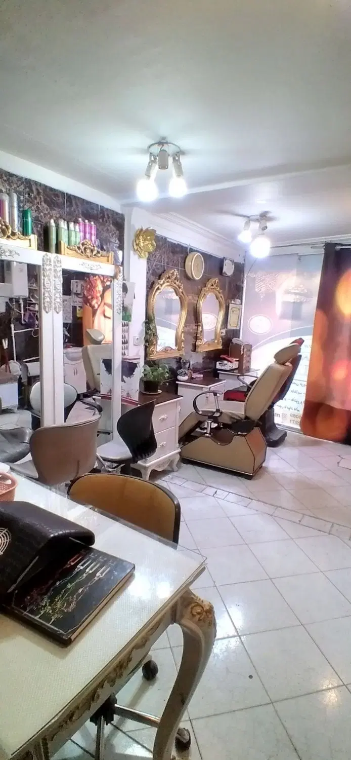 مغازه ۱۷ متری