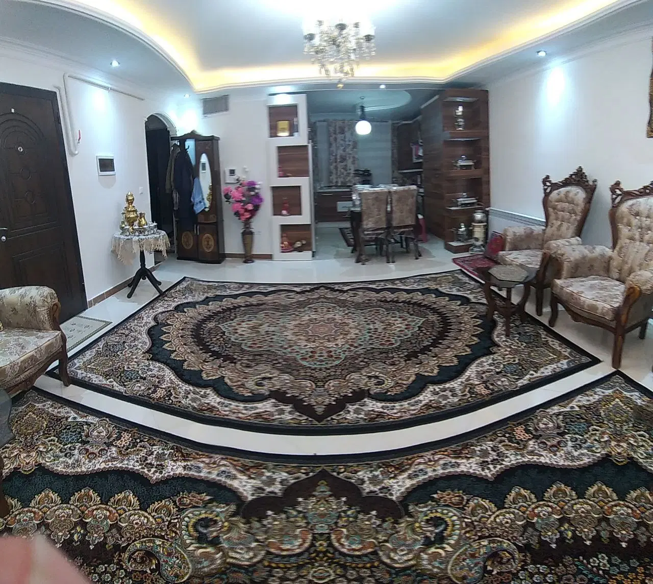 فروش آپارتمان ۹۰ متری تک واحدی