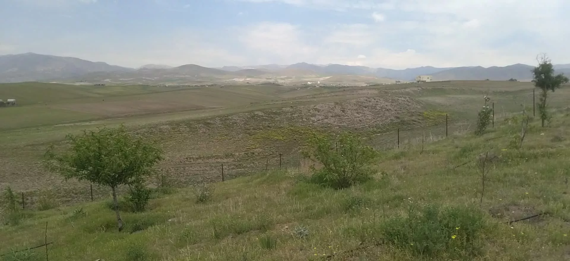 ۴۰۰۰ متر زمین فنس کشی