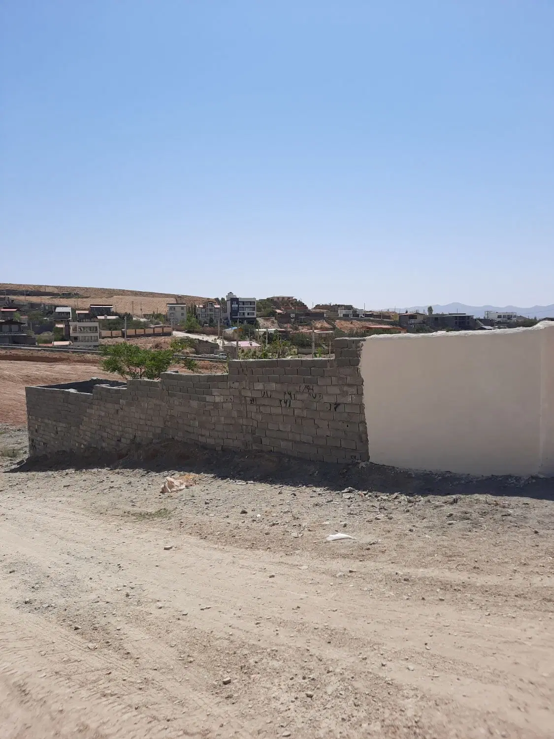 ۳۲۱ متر زمین باغچه دیوار و درب دار، رودهن چناران