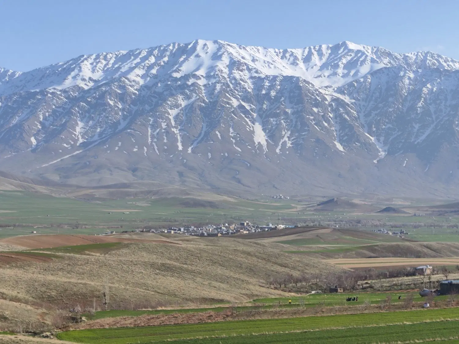 زمین آبی ۱۱۰۰ متر