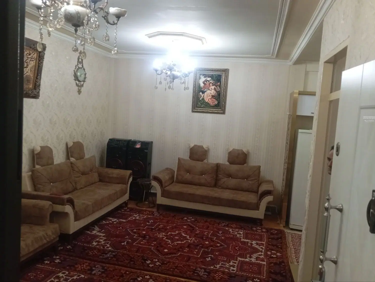 فروش آپارتمان شیک و تمیز