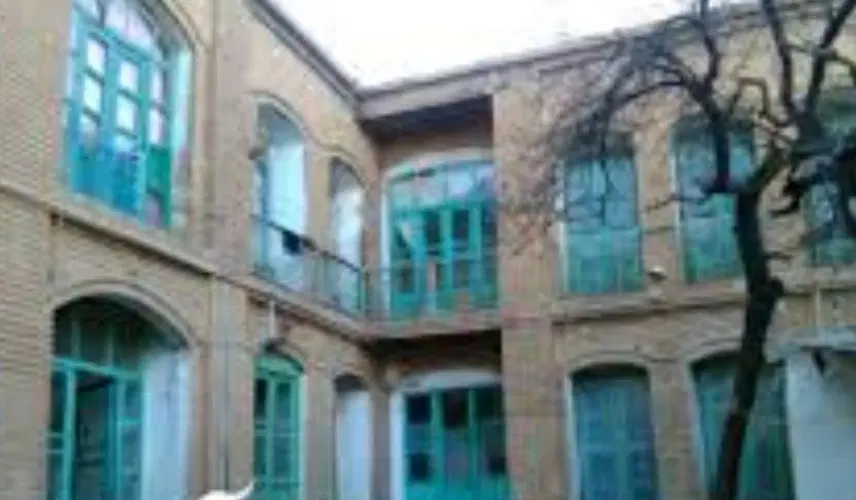 ویلای کلنگی