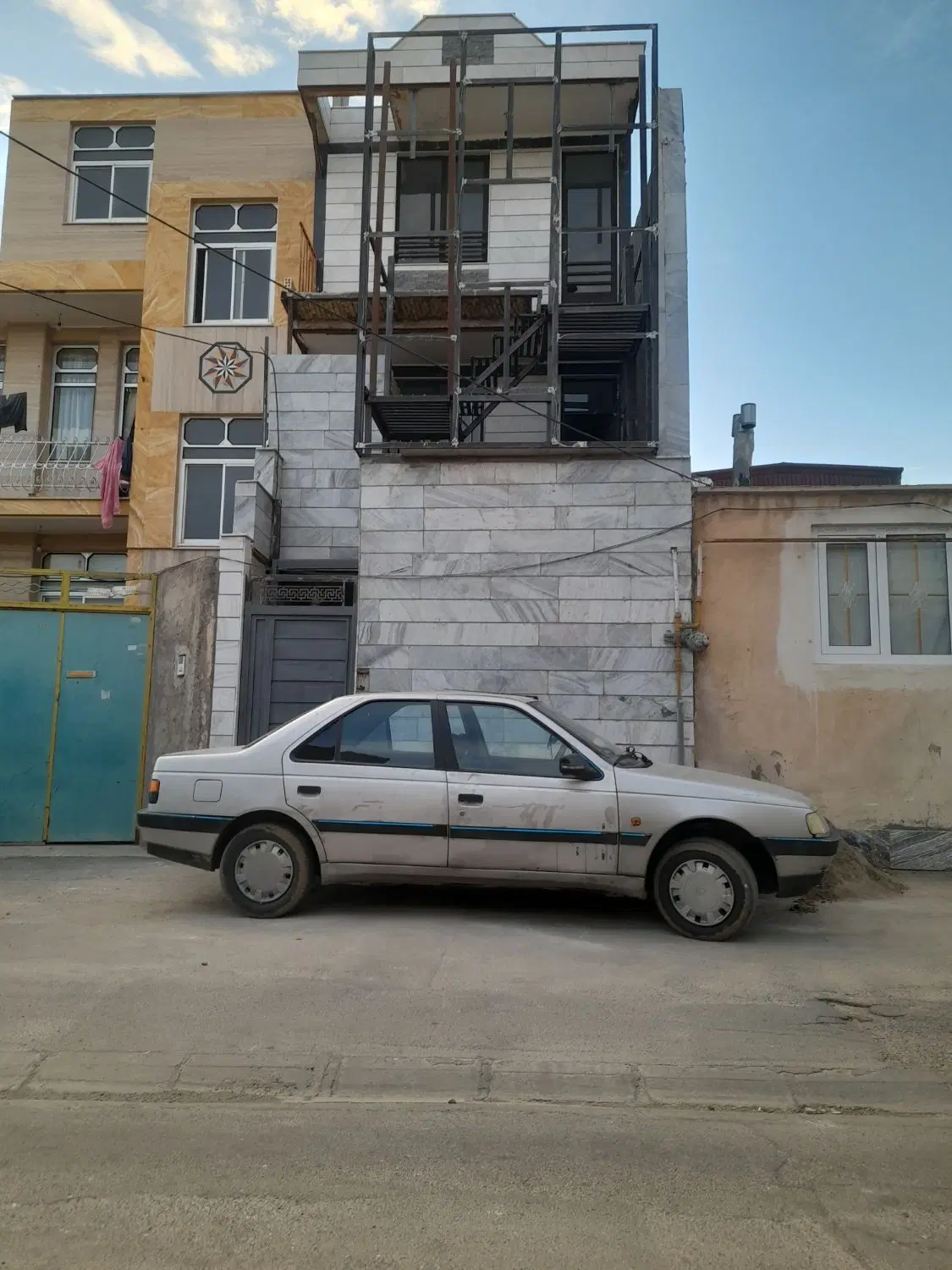 منزل مسکونی
