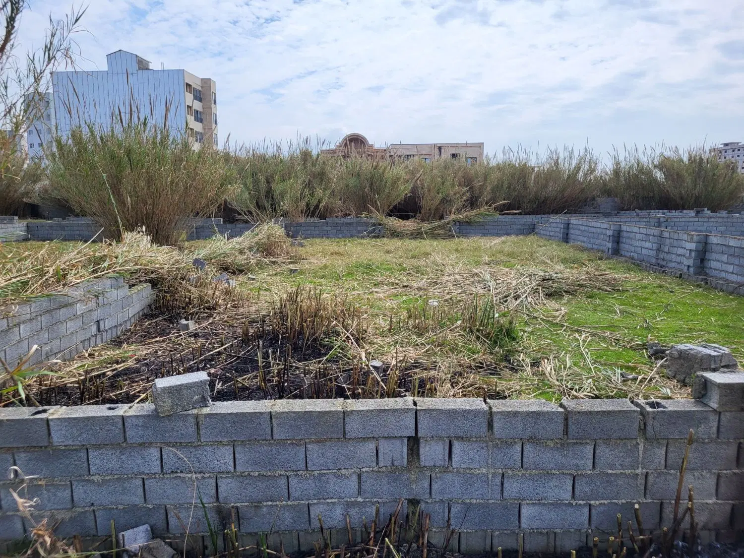 زمین مسکونی