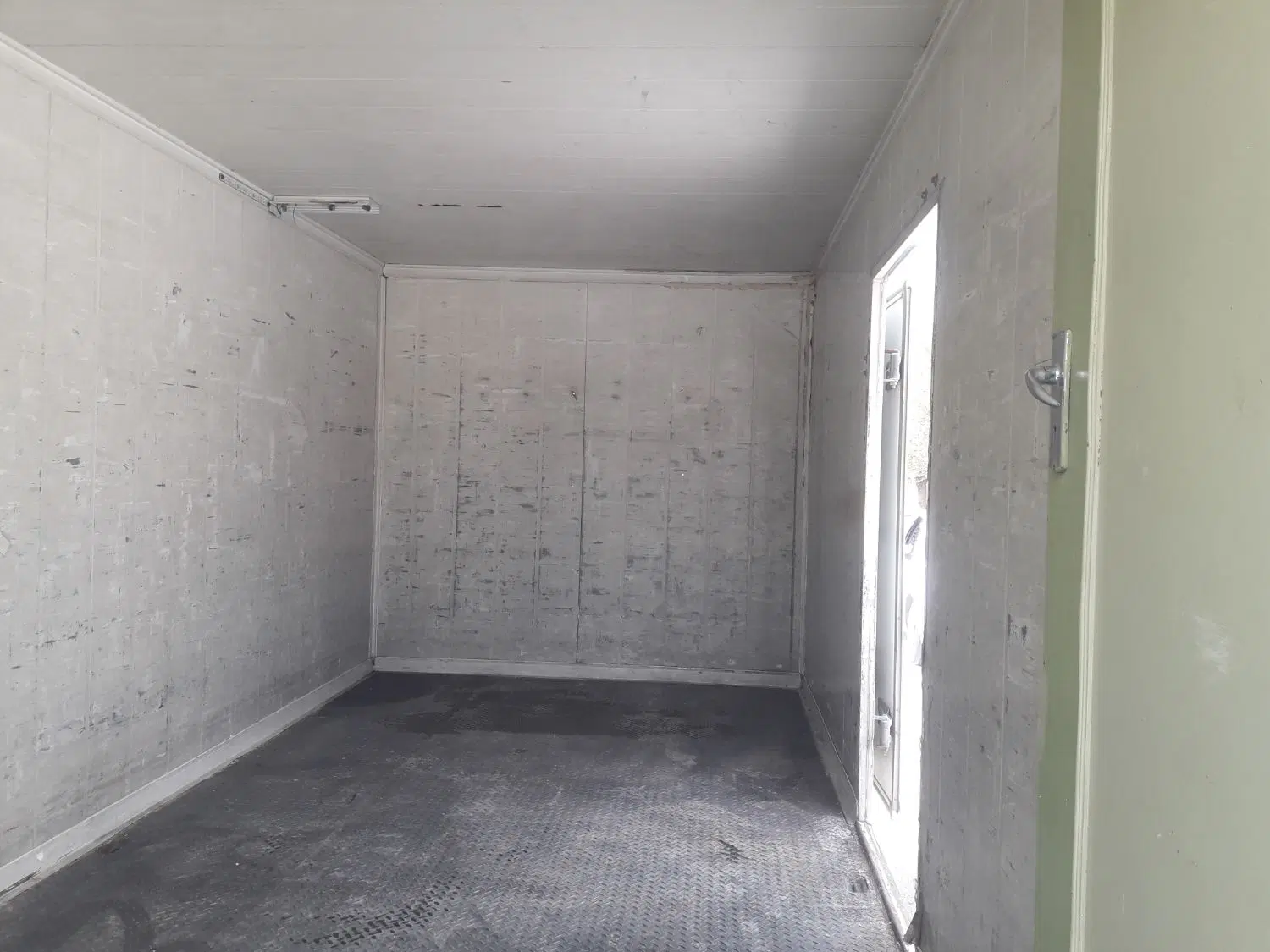 کانکس اجاره ای چرخدار بدون نیاز به جرثقیل