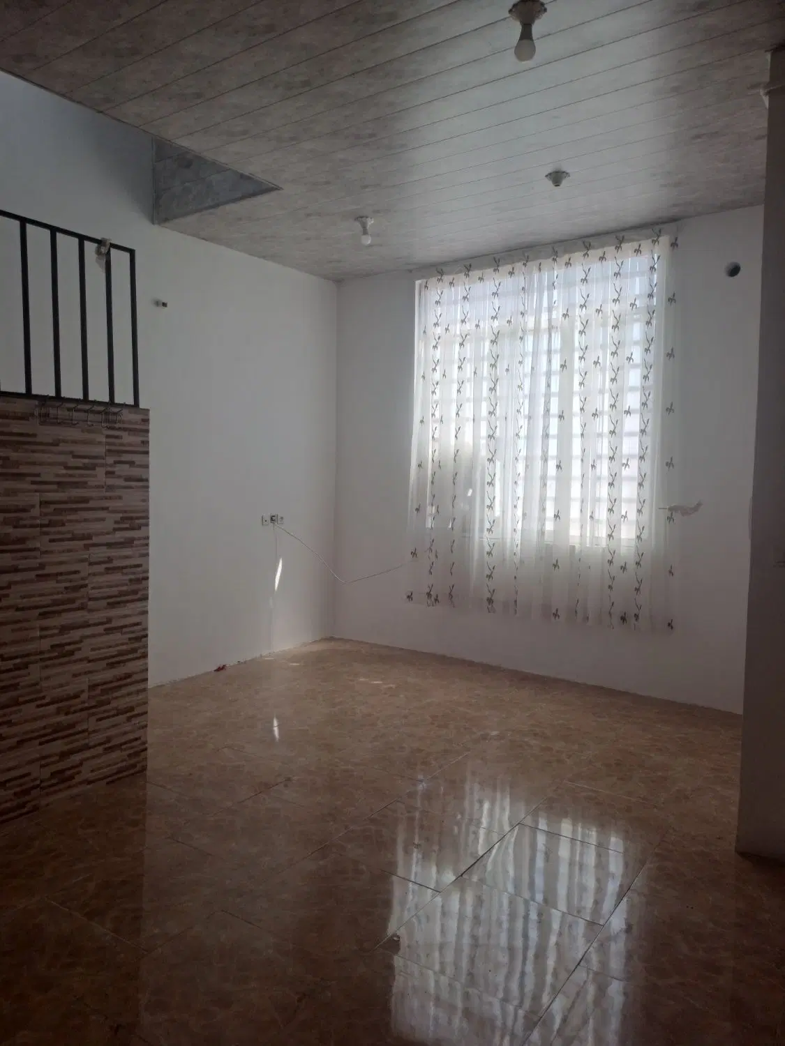 طبقه بالا جهت آرایشگاه