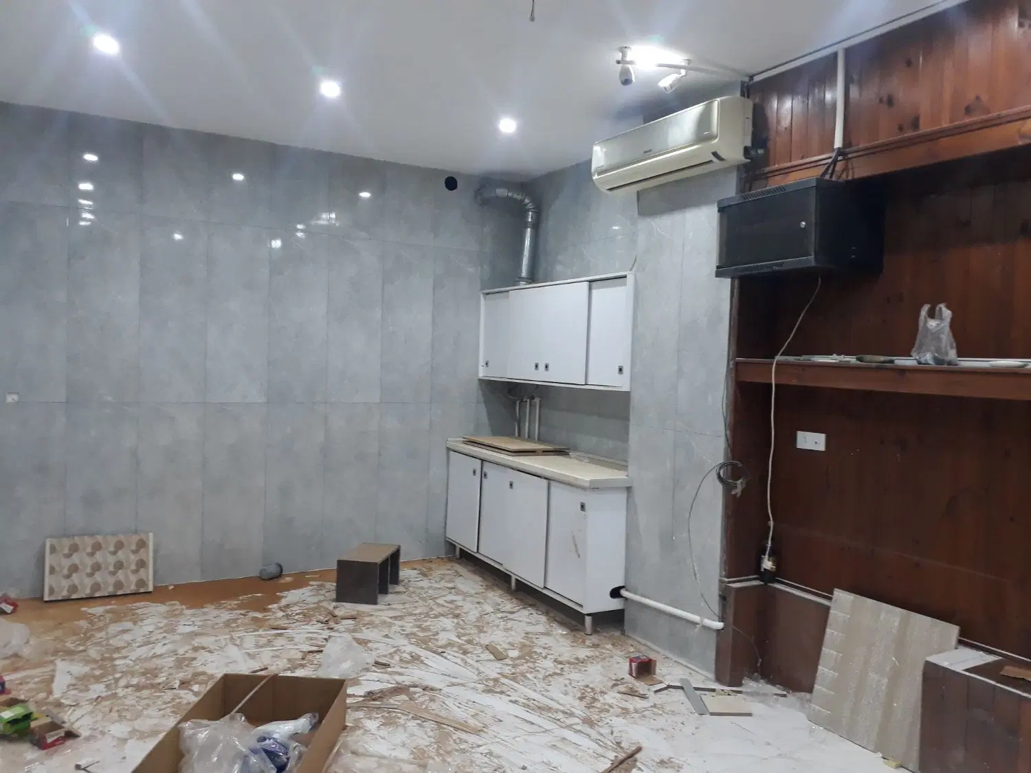 فروش مغازه ۳۰ متری با ملکیت در مرزداران