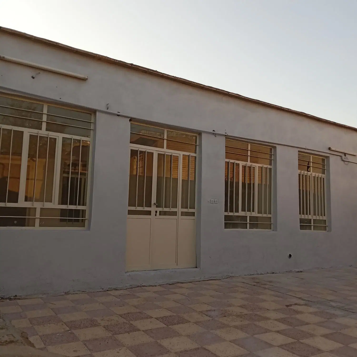 فروش منزل ویلایی درشهر قطب اباد