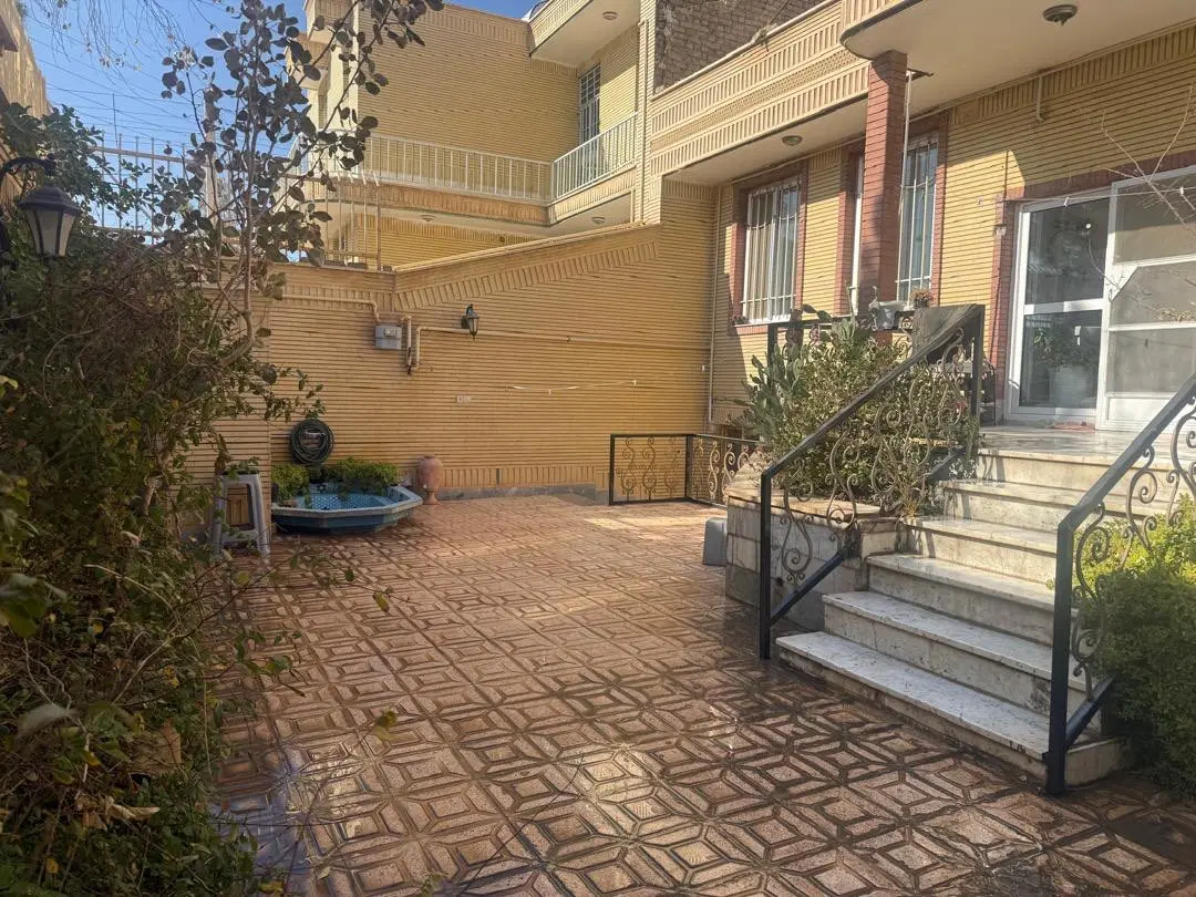 ویلایی اول شهرک بوستان
