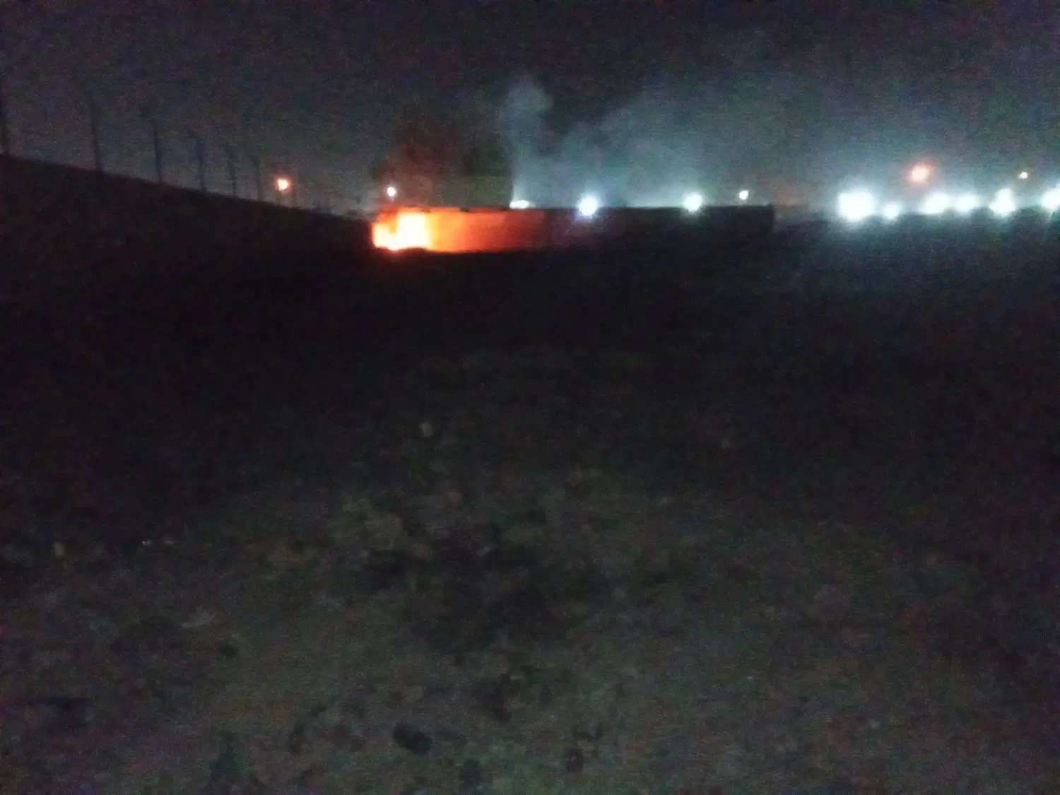 زمین در خیابان انقلاب
