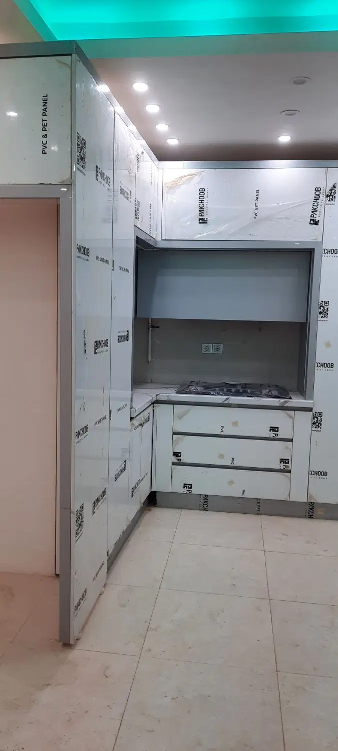 واحد اپارتمانی ۶۲ دستگاه ۱۳۵ متری ۴ واحده