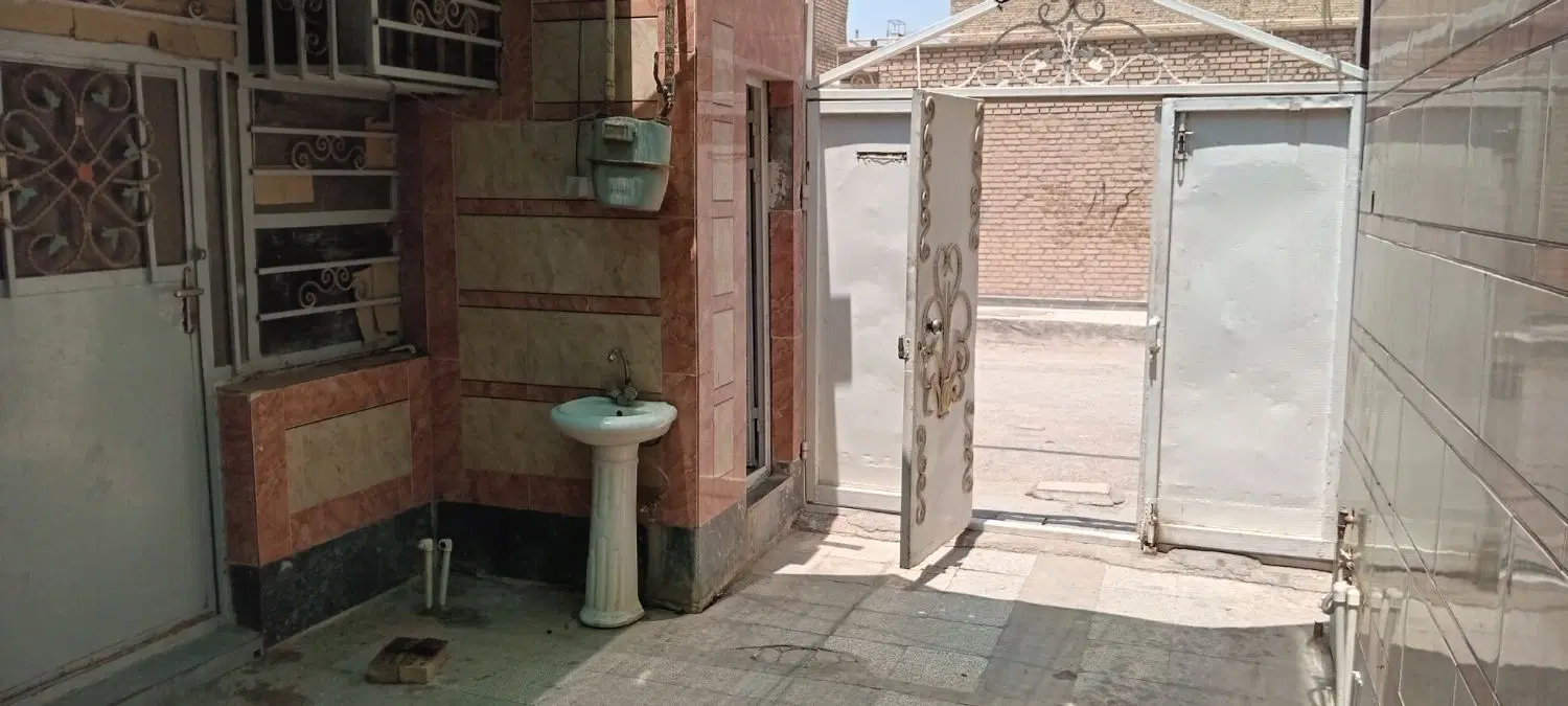 اسلام آباد شرقی خیابان ۴ فرعی۸