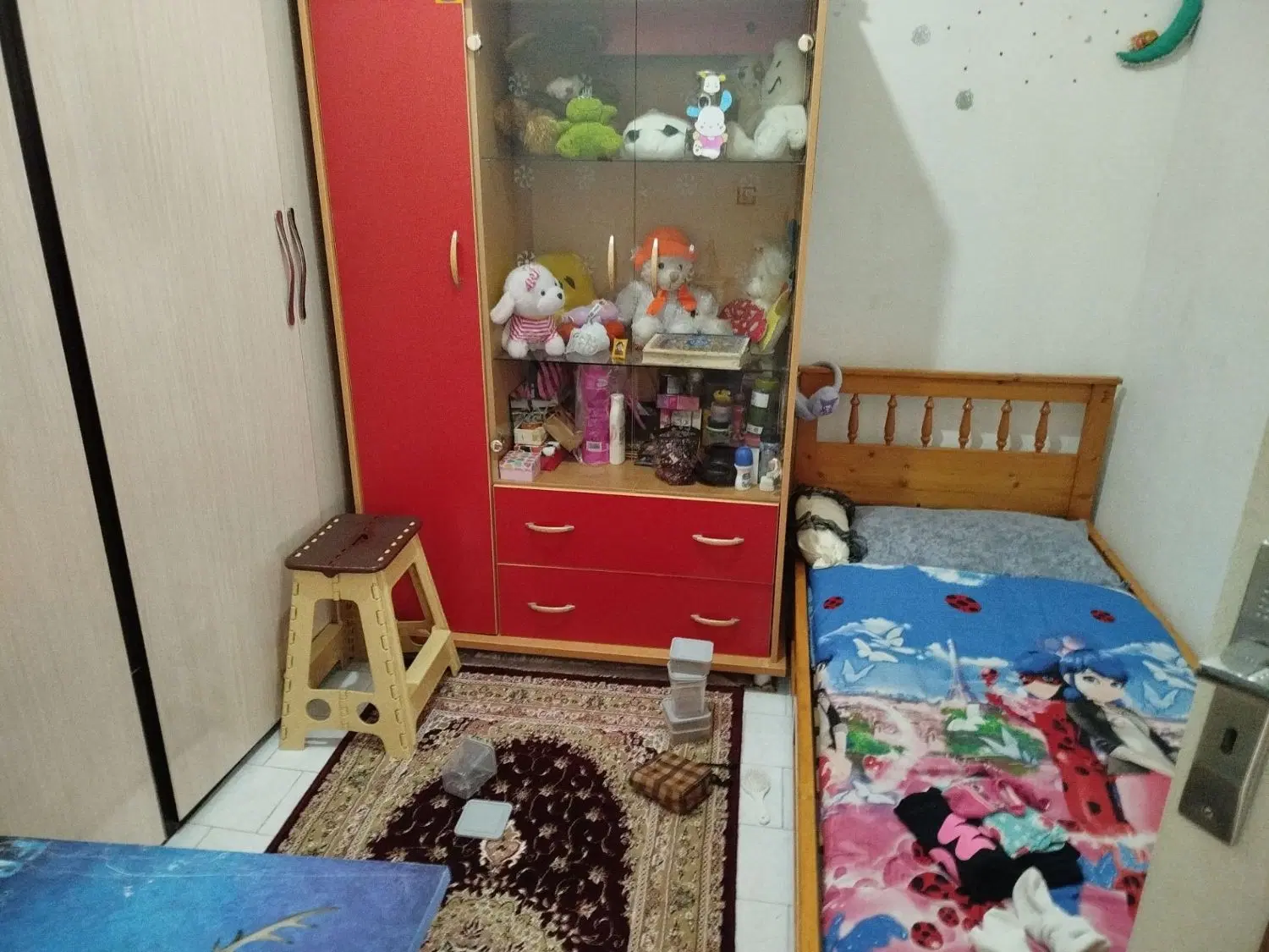 فروش خانه ویلایی درمیانه