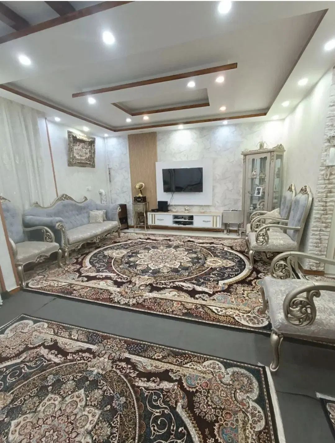 آپارتمان تمیز ۶۱ متر