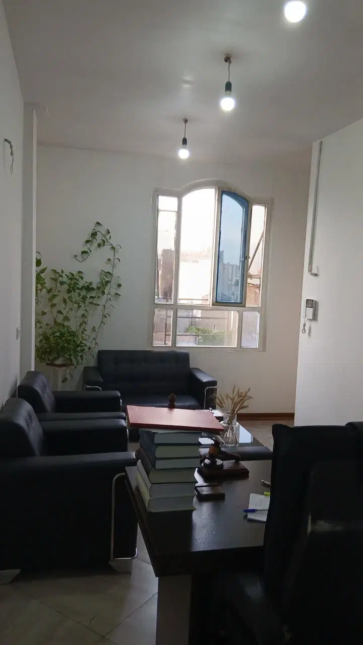 واحد اداری 32 متری