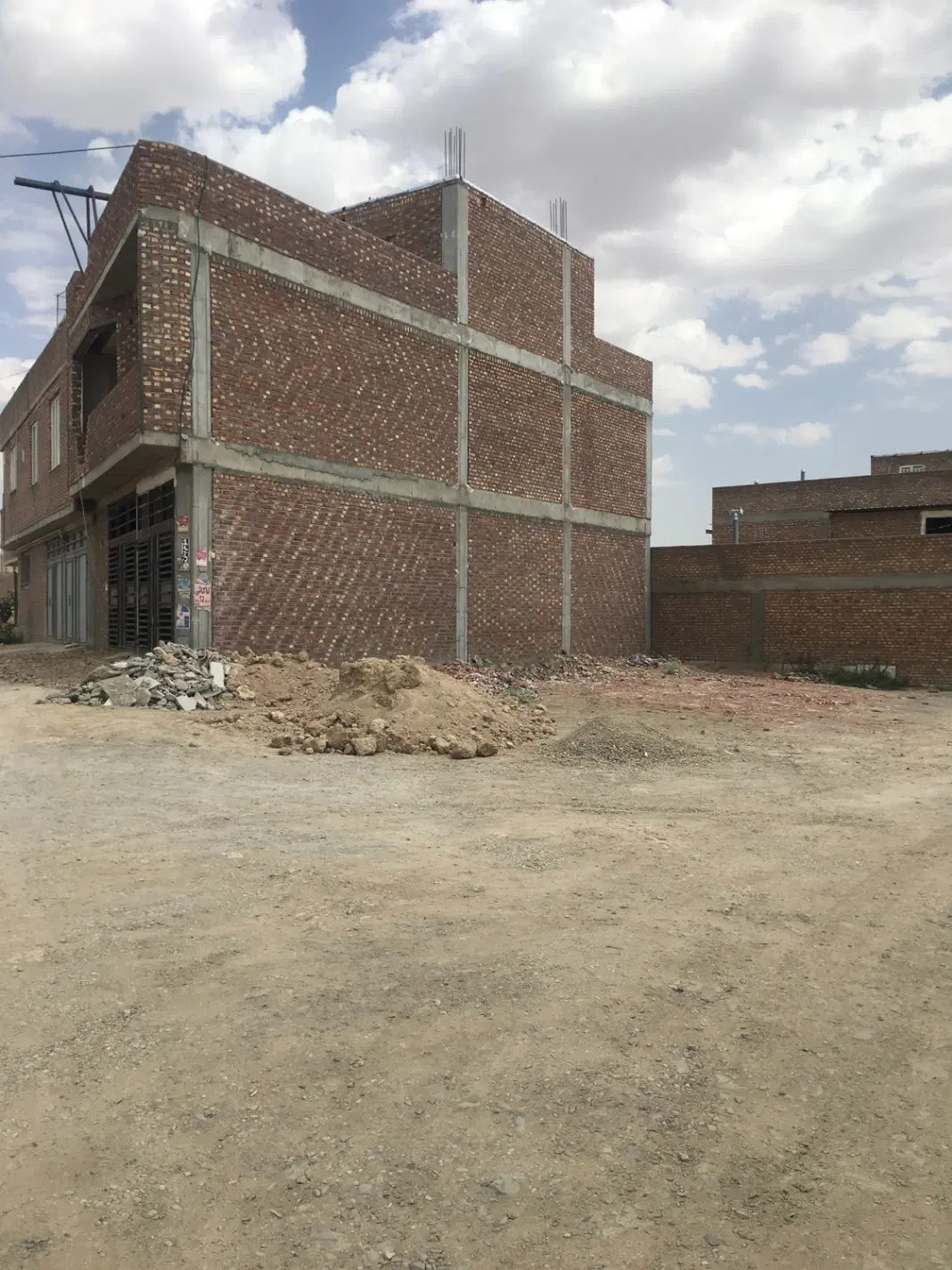 زمین دونبش سی متری مهندس رشیدی