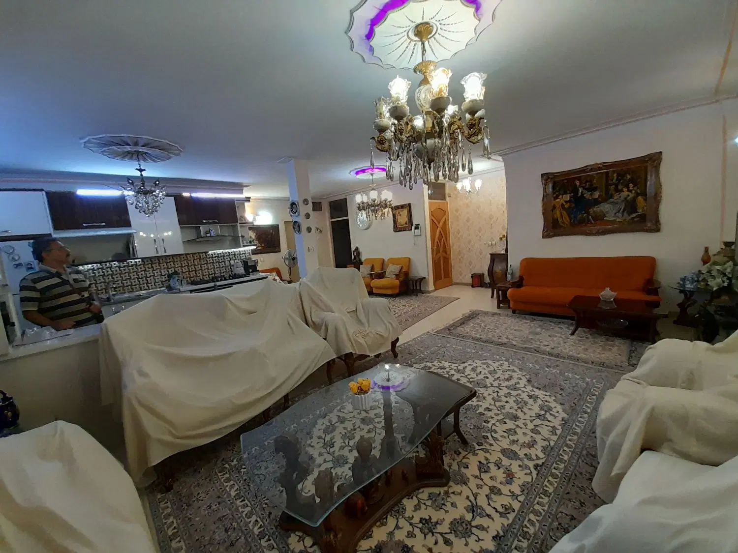 پیروزی خ یاسین۹۰متر باحیاط اختصاصی و۳۰متر سوئیت