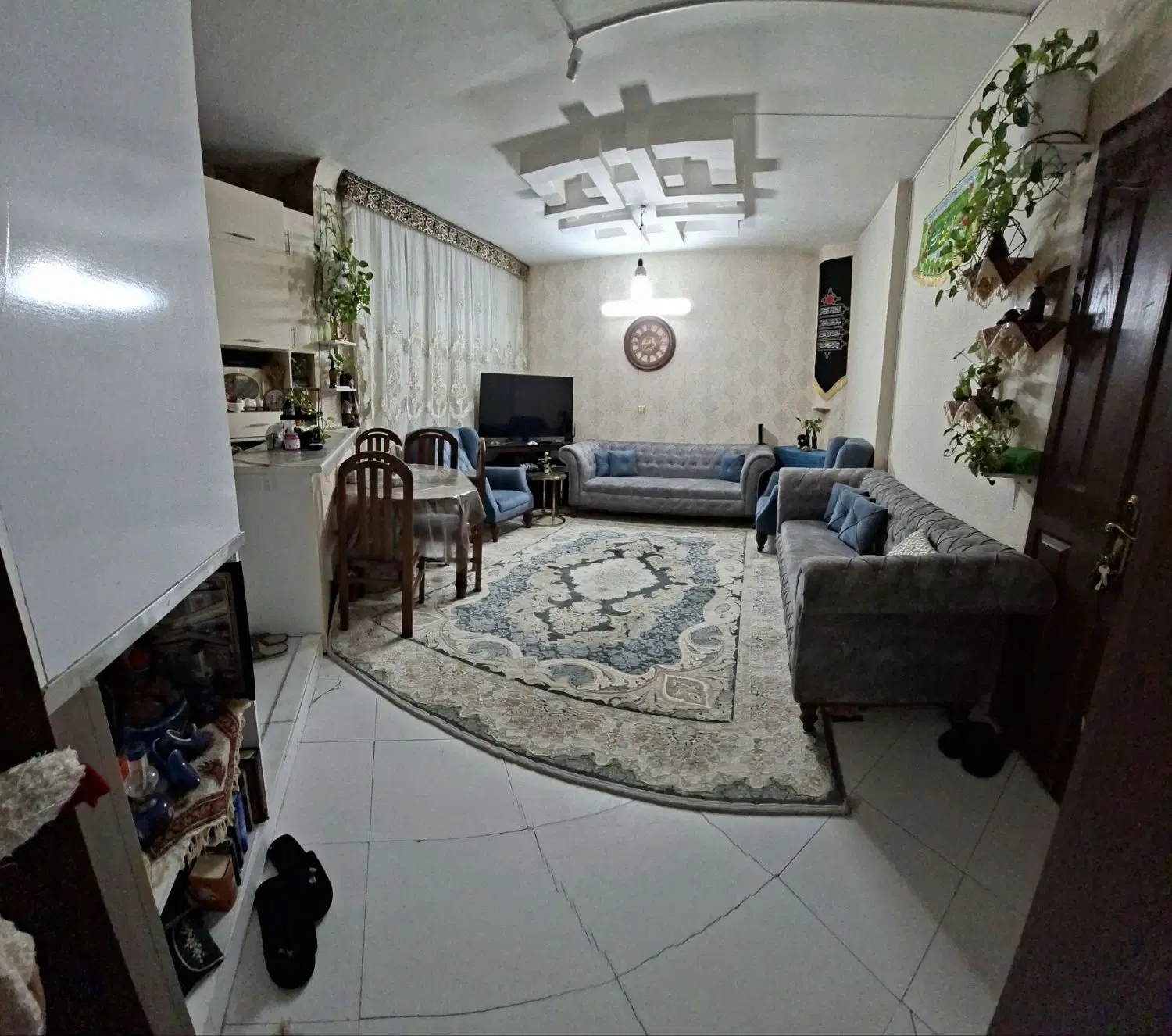 بنام خالق یکتا رهن کامل آپارتمان حدود۶۰متر،دوخواب