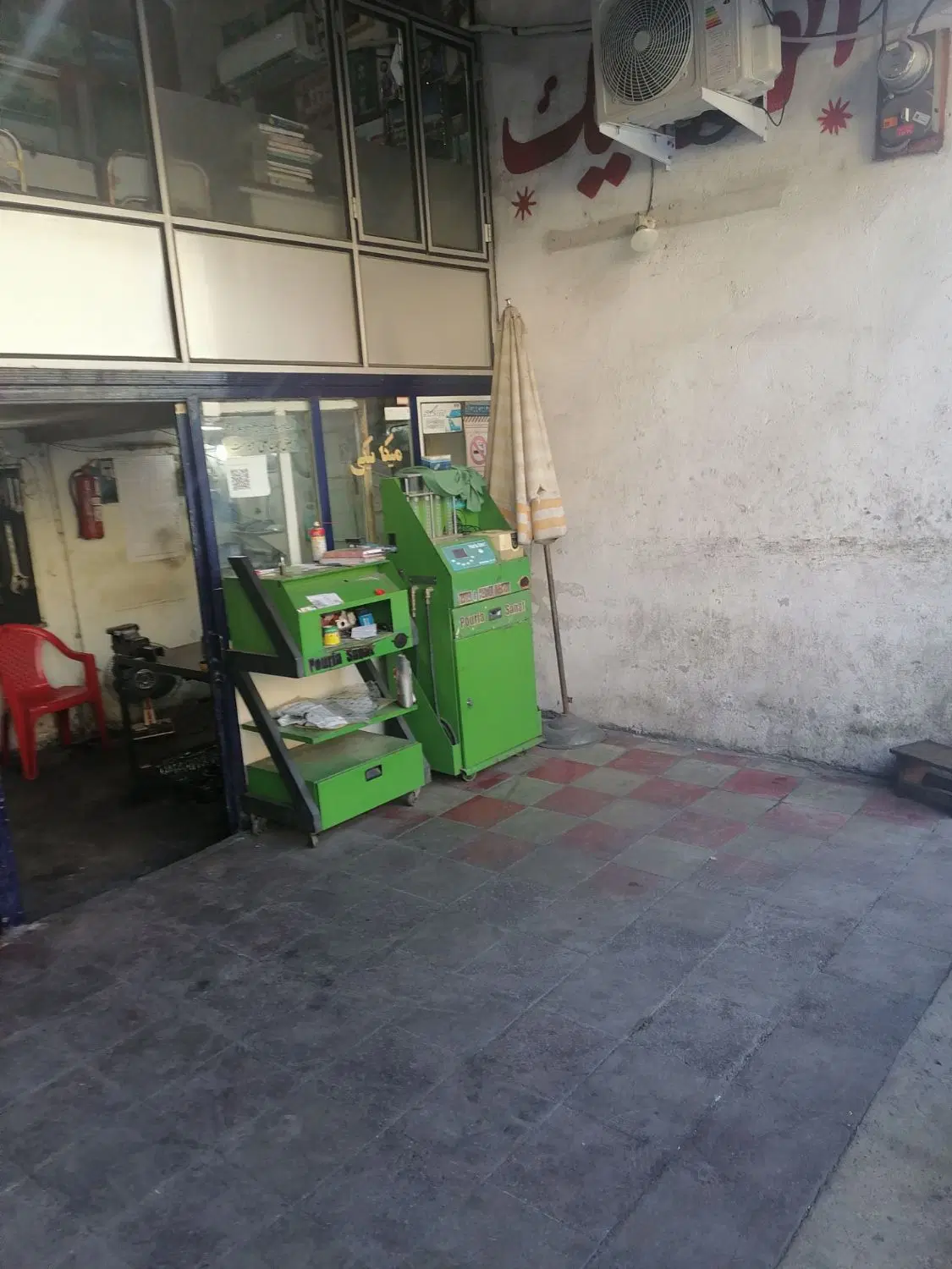 فروش مغازه در خیابان شهدا