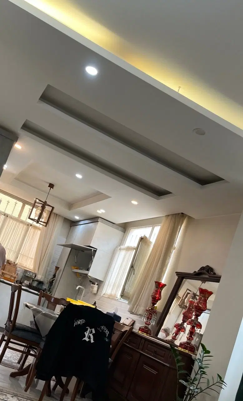 واحد ۷۳ متری خیابان سعدی