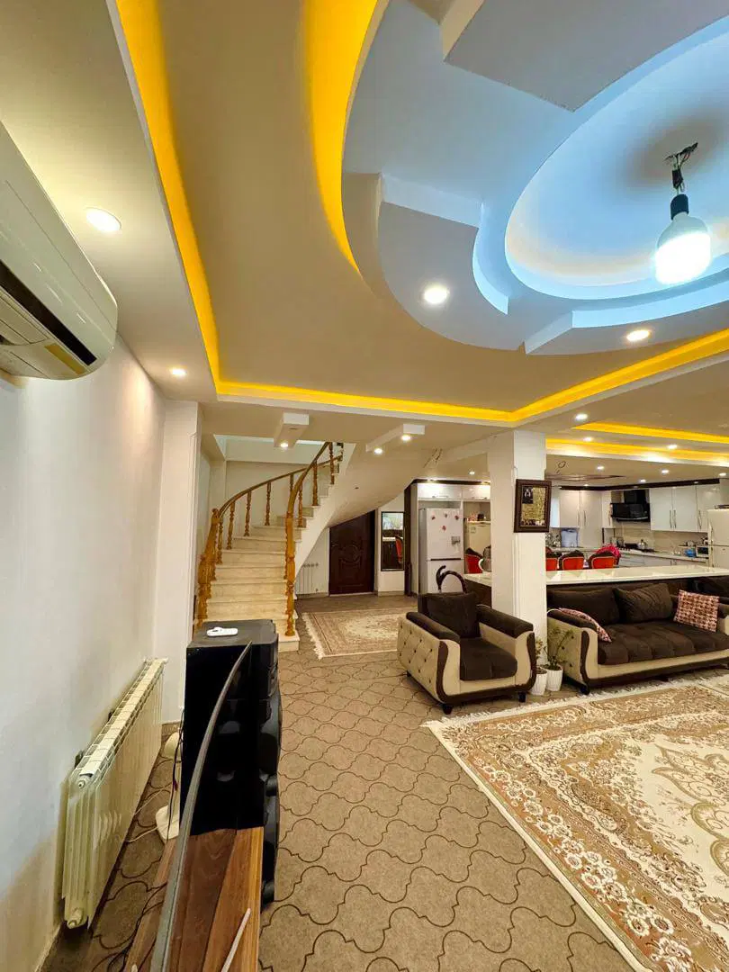 باغ ویلای ۲۰۰۰متری ۳خواب سنددار قـیمت استثنـایی