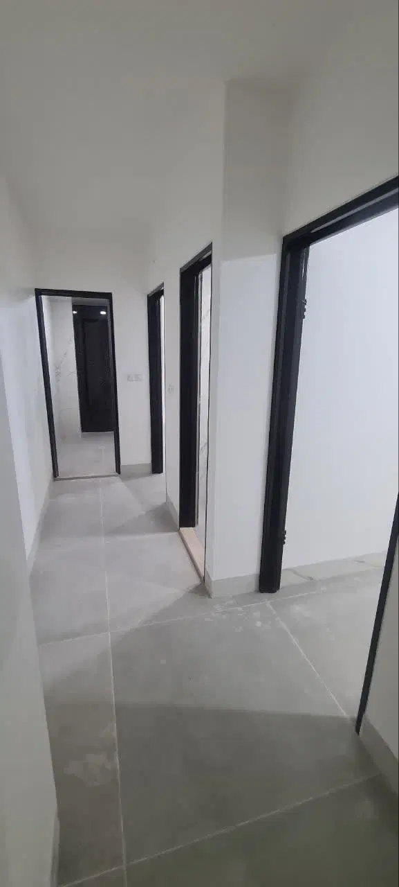 فروش یک واحد آپارتمانی نوساز شرکتی در مبارکه