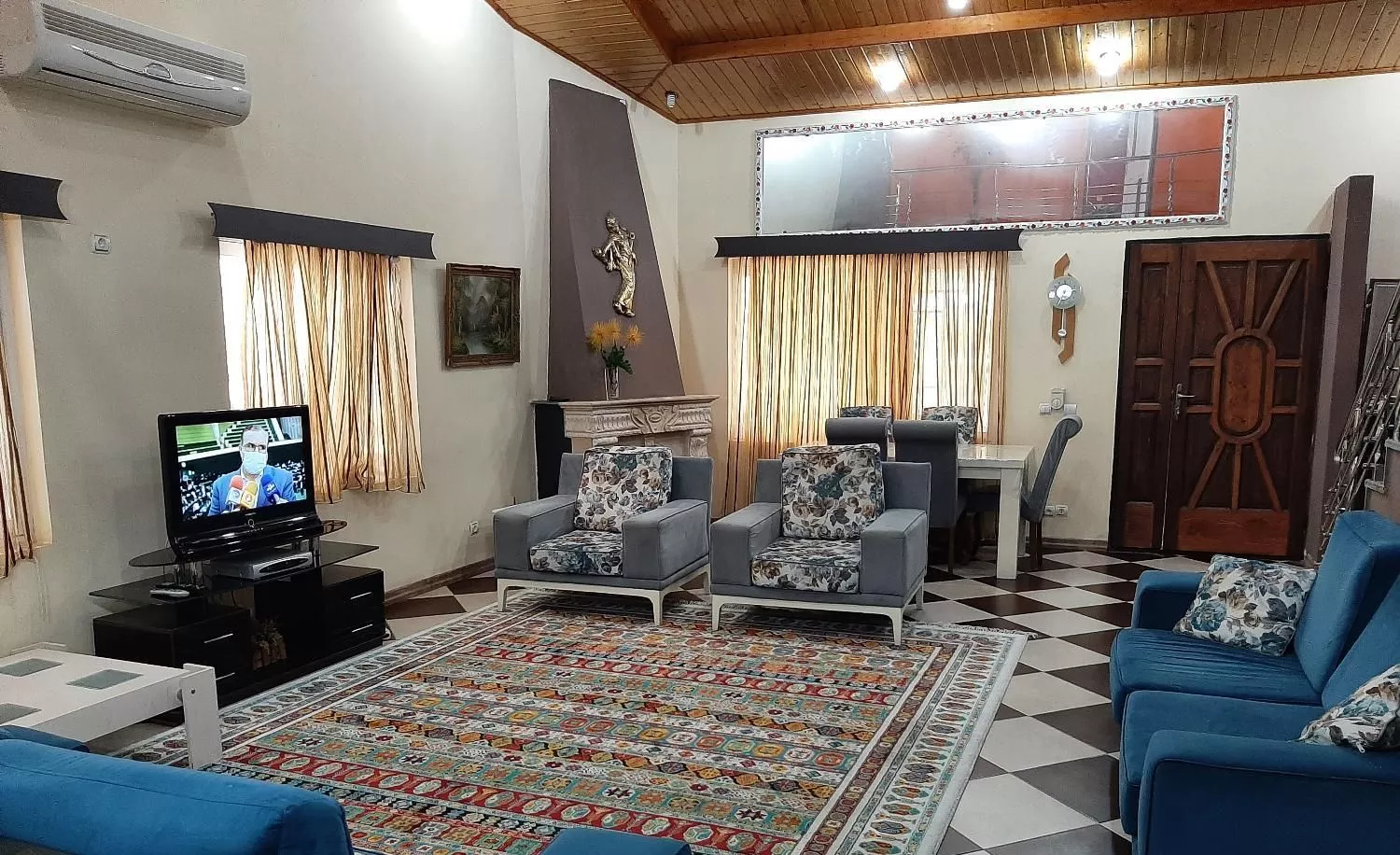 ویلای 350متری دربست نوشهرملکاردهکده سبز نزدیک دریا