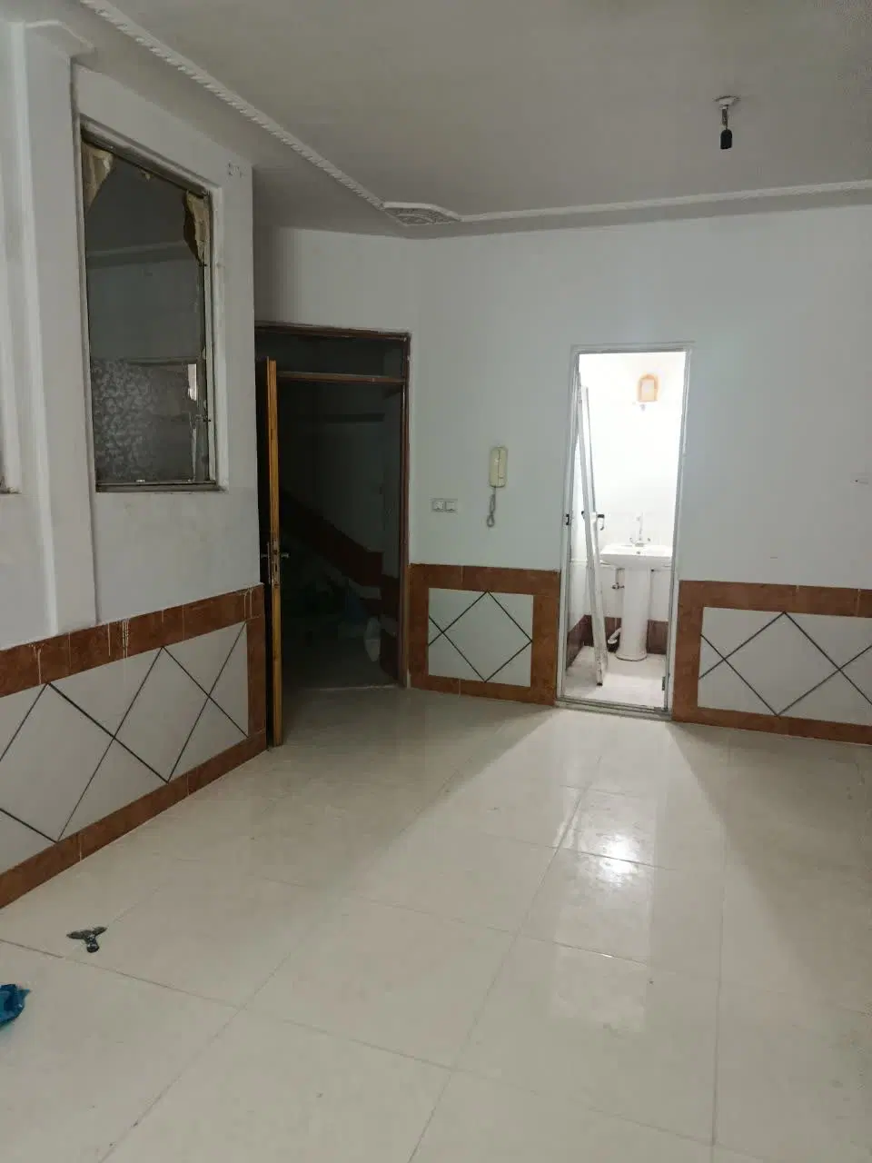 خونه طبقه اول
