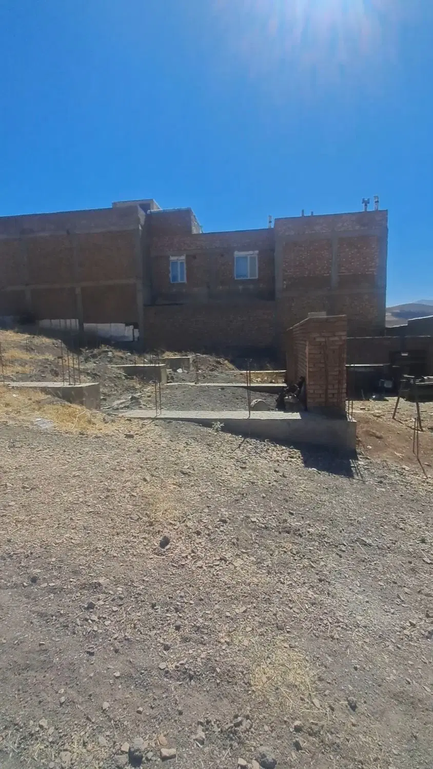 زمین کانی کبود (چسپیده ب شهرک دانشگاه)