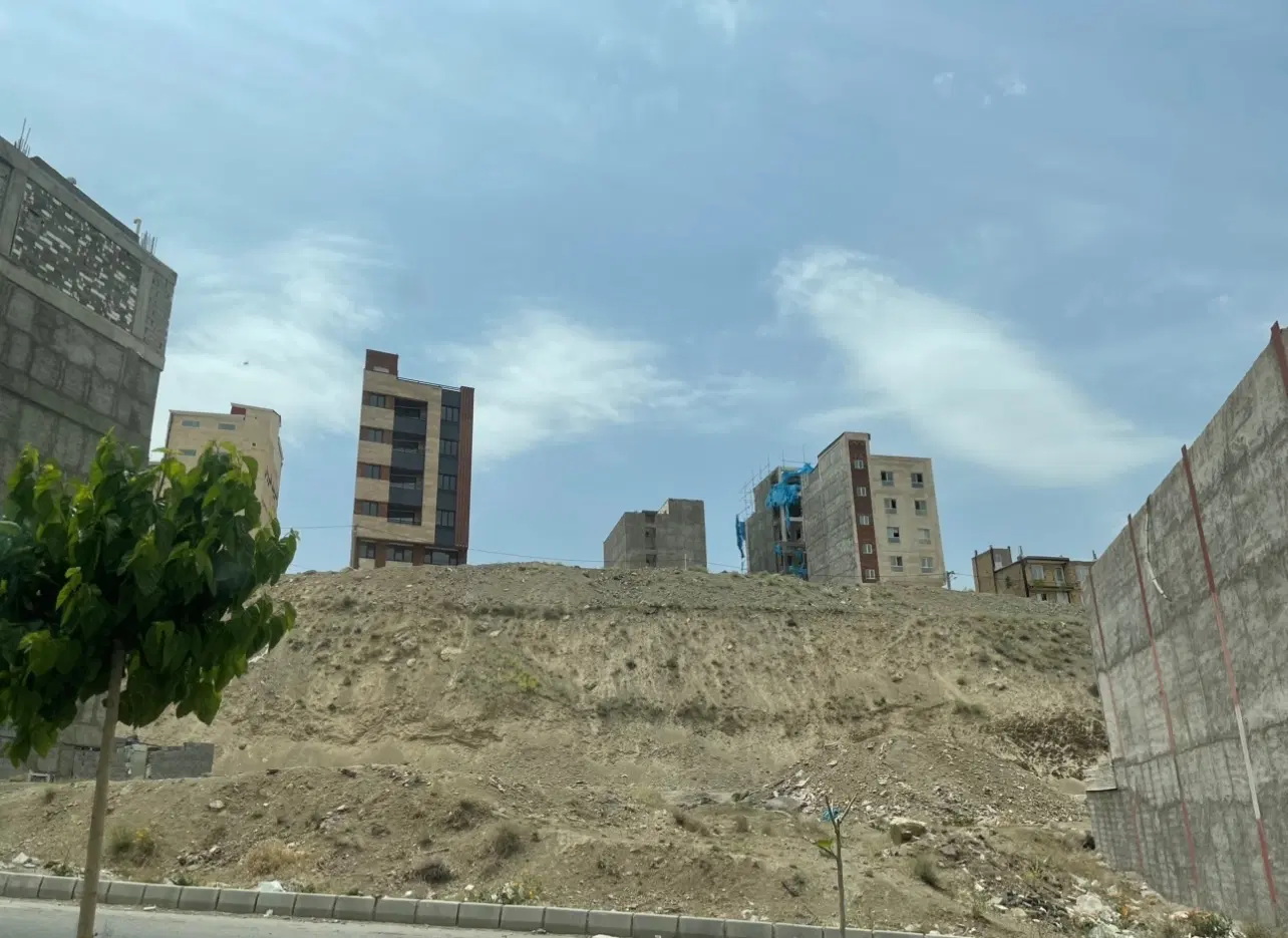 ۲۰۰ متر زمین جنوبی فرهنگیان