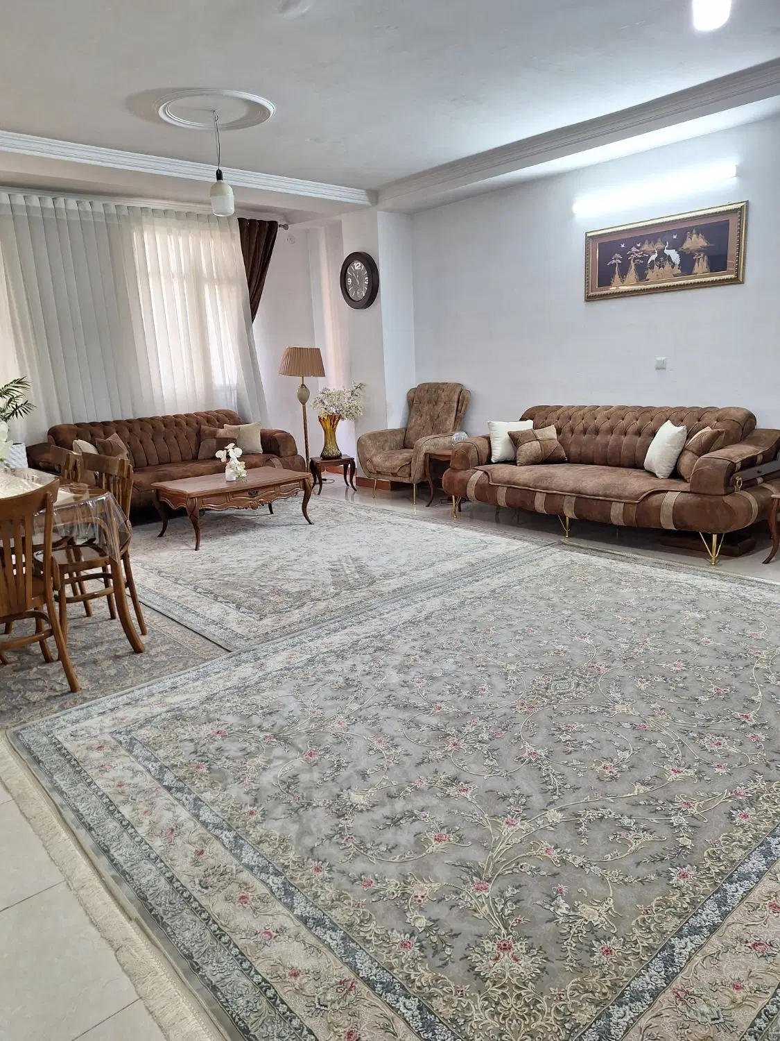 یک واحد آپارتمان 95 متری