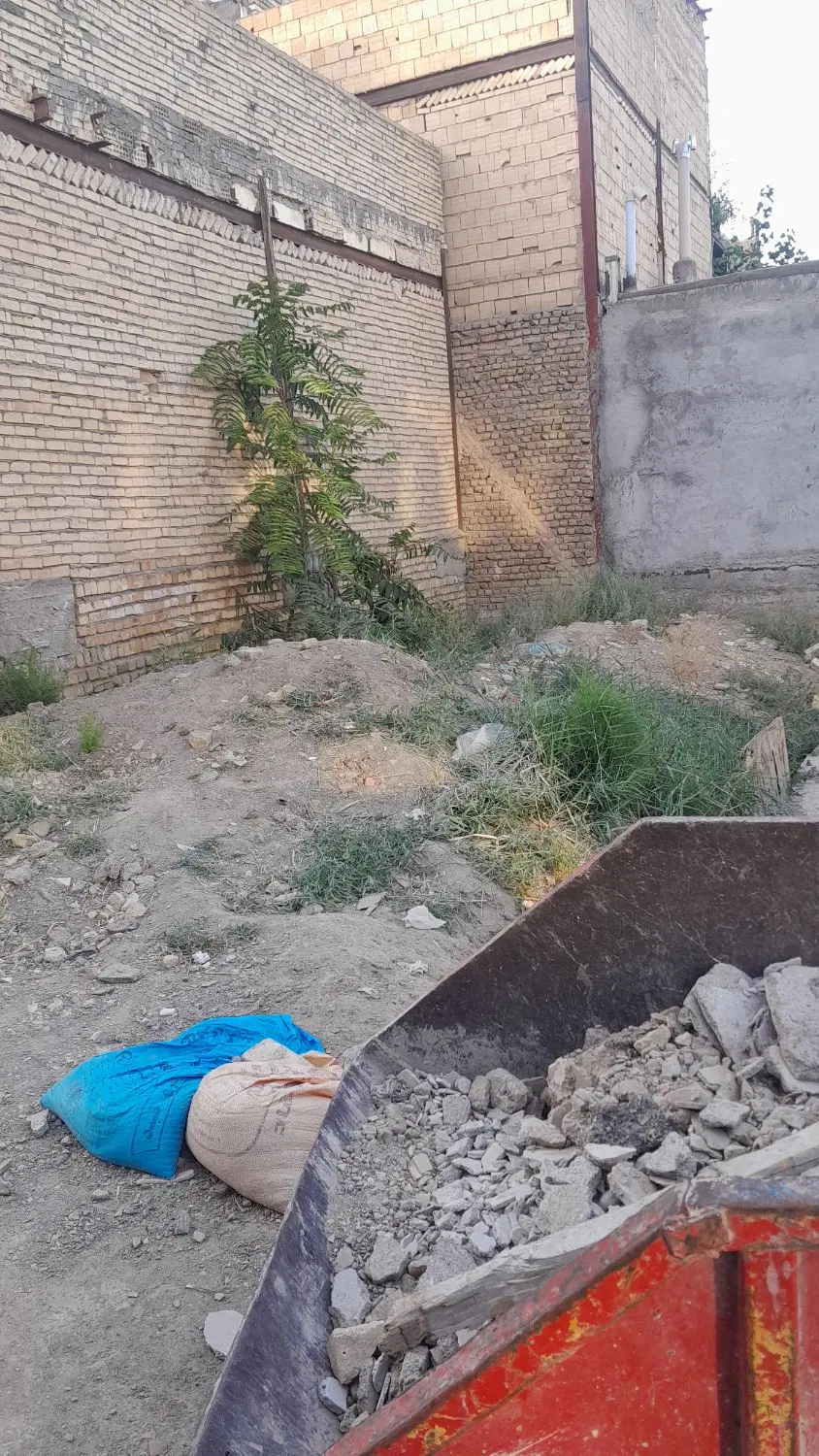 زمین در ده غیبی