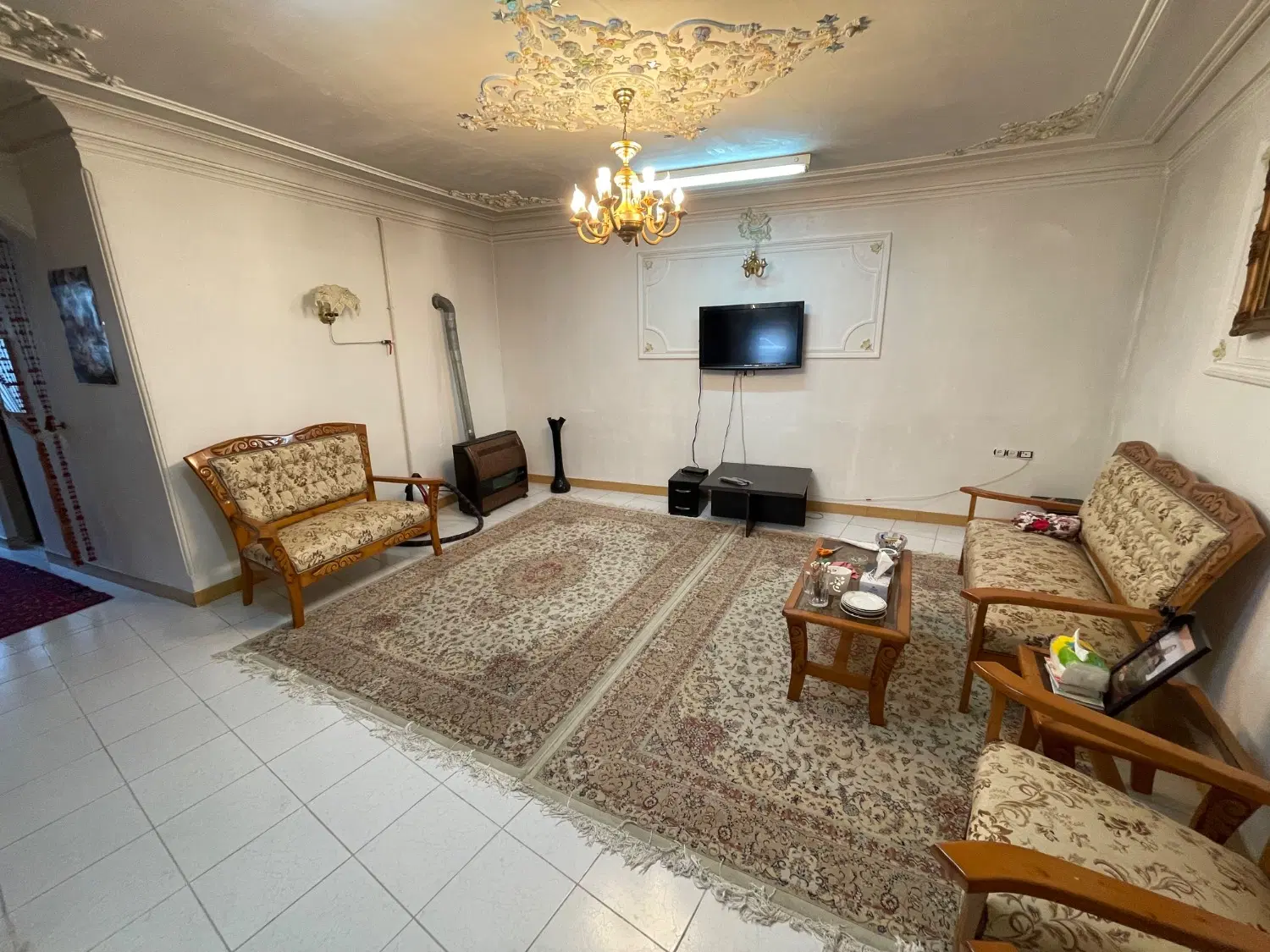 یه خونه شهری دارم فروش