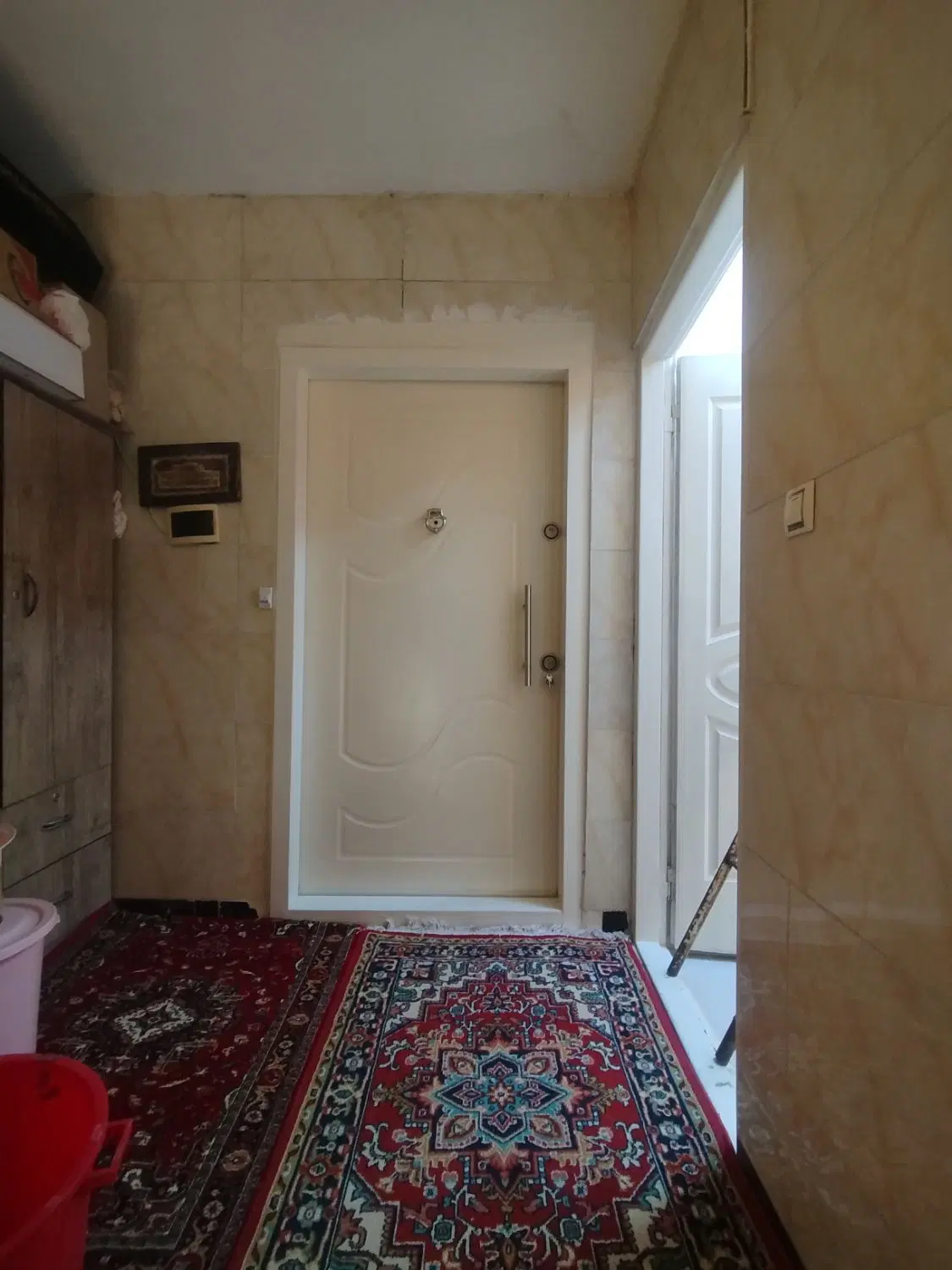 حیاط مسکونی‌