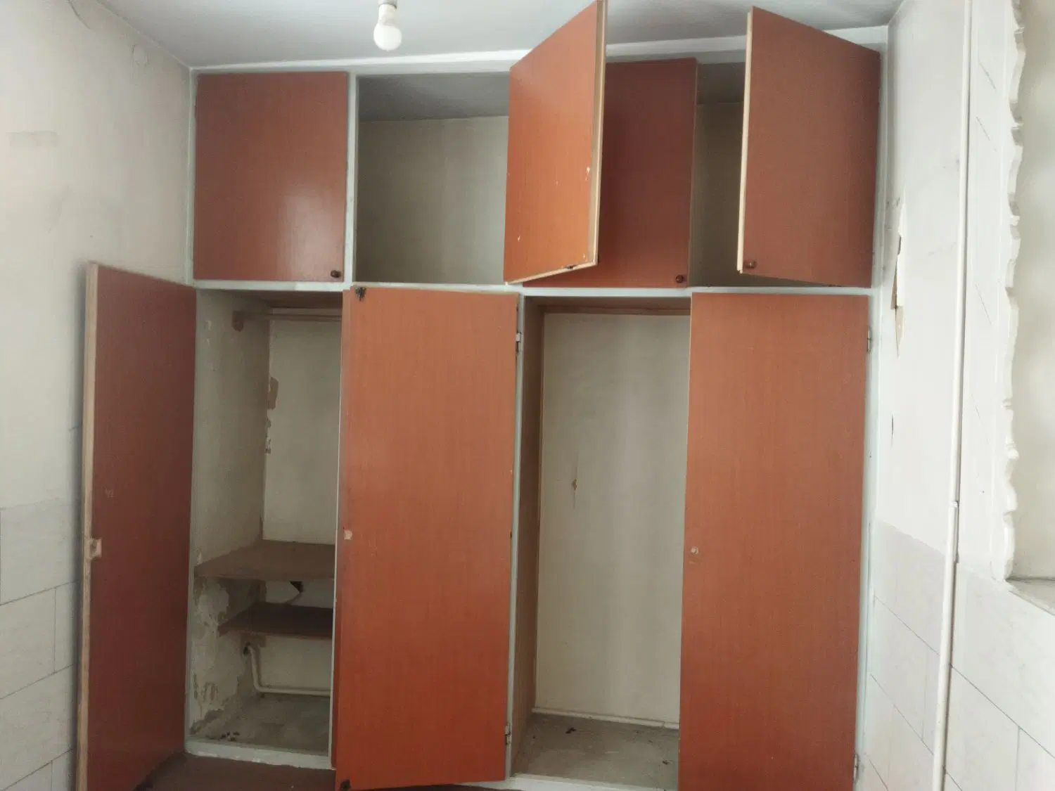 دو طبقه نیم  دربستی