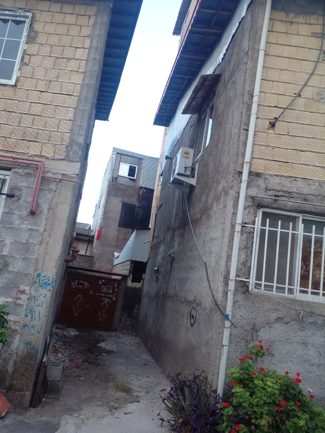 خانه در پل صلاشان با پارکینگ