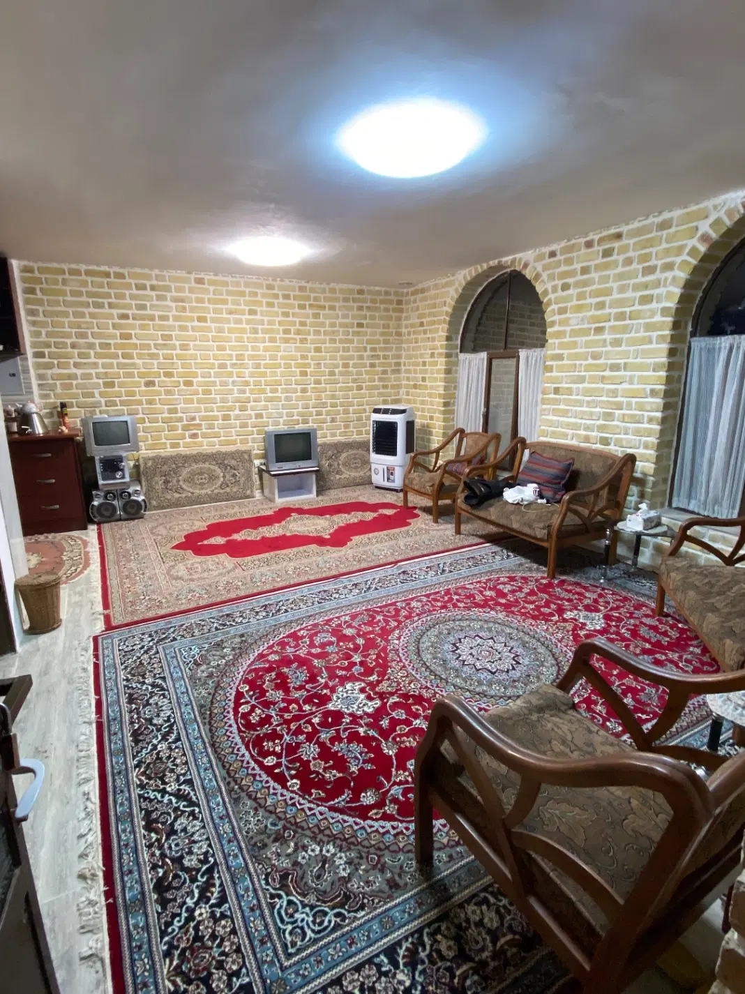کلبه آجری اجاره ای