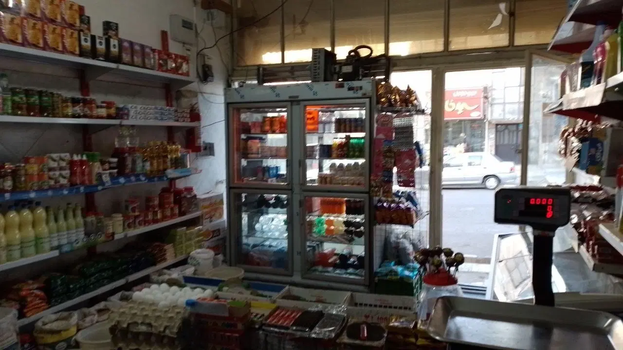 مغازه 50 متری