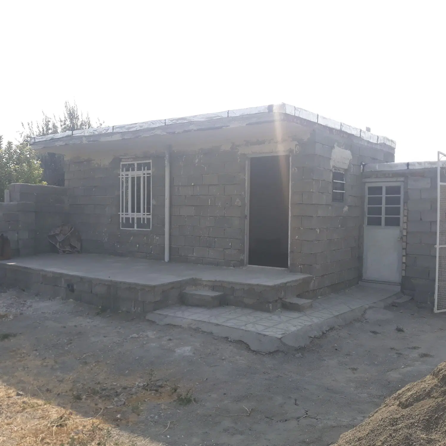 باغچه ۱۰۵۰متر ویلایی