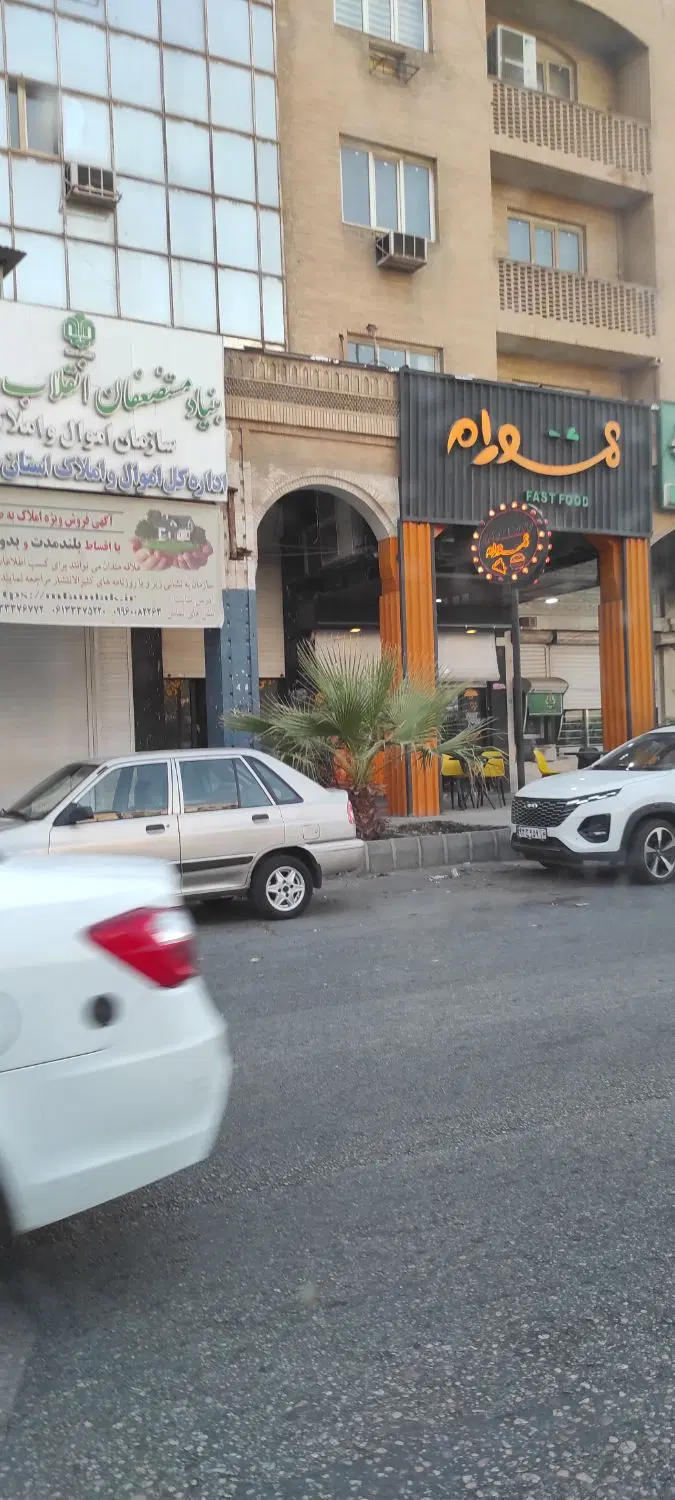 مغازه در مرکز خرید سیتی سنتر امید بر اصلی
