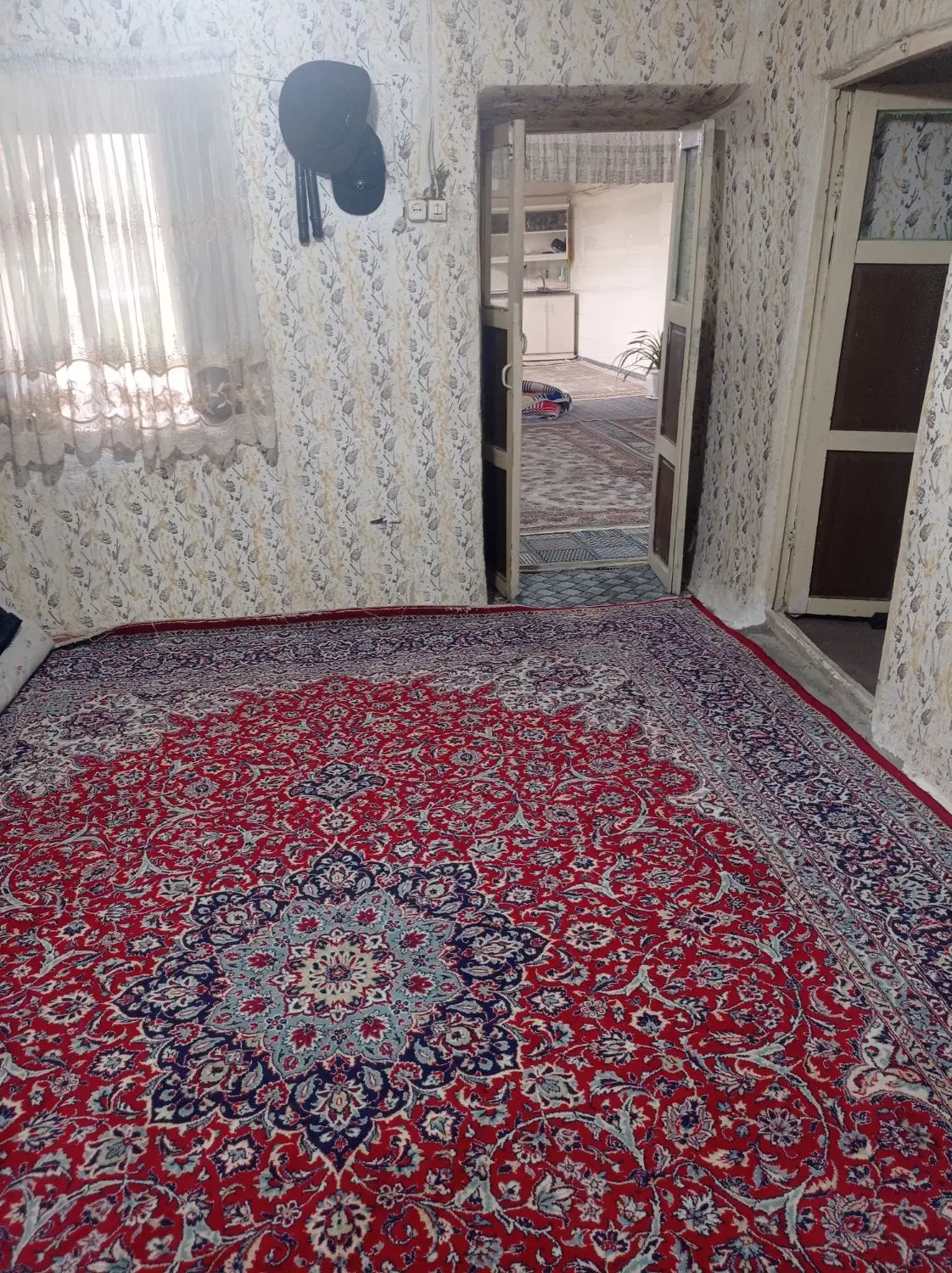 خانه بیدسرخ