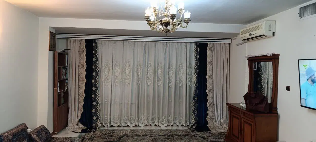 آپارتمان ۹۴ متری با پارکینگ و انباری