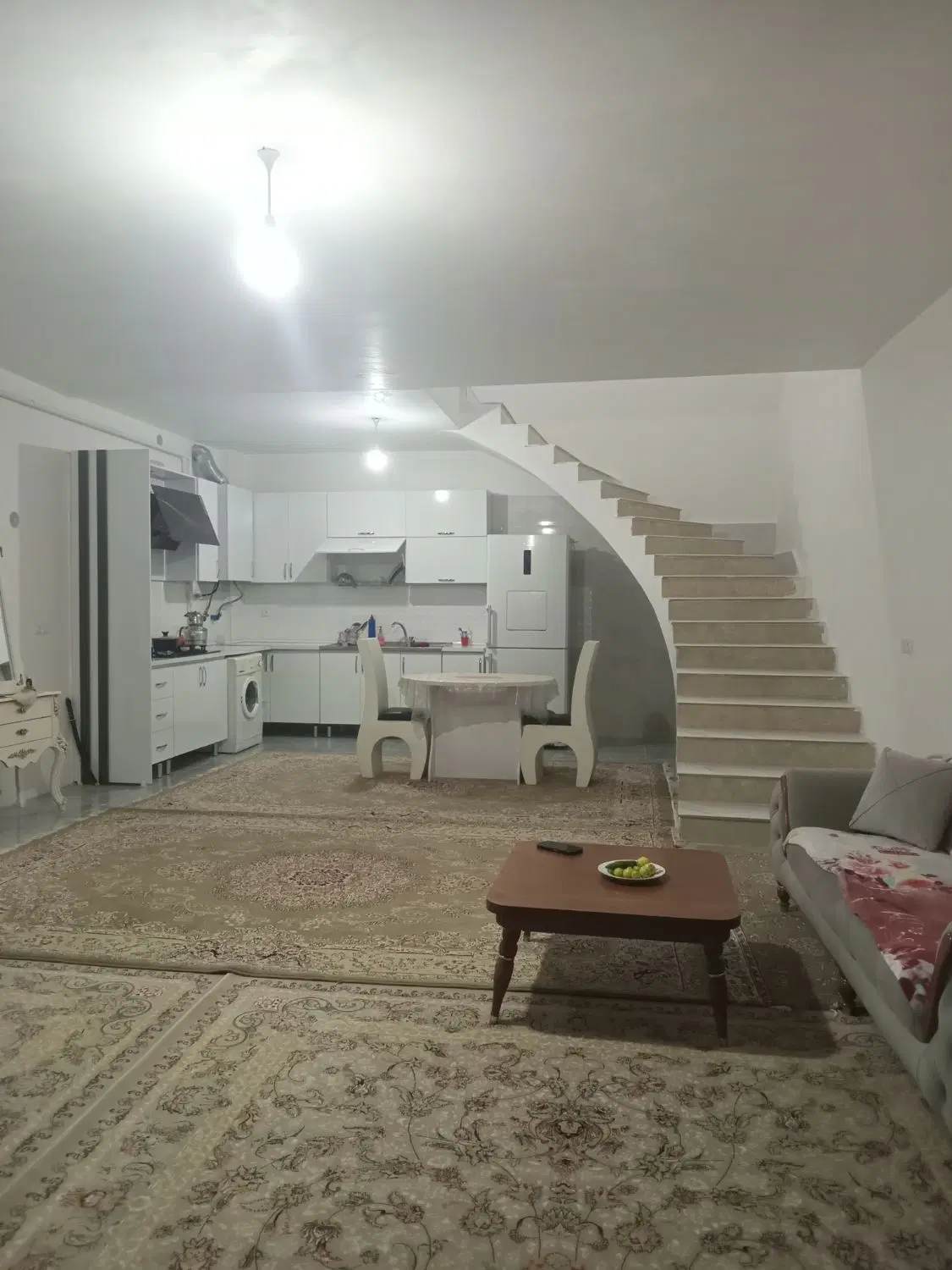 ساختمان نوساز در بلوار منابع طبیعی ابهر